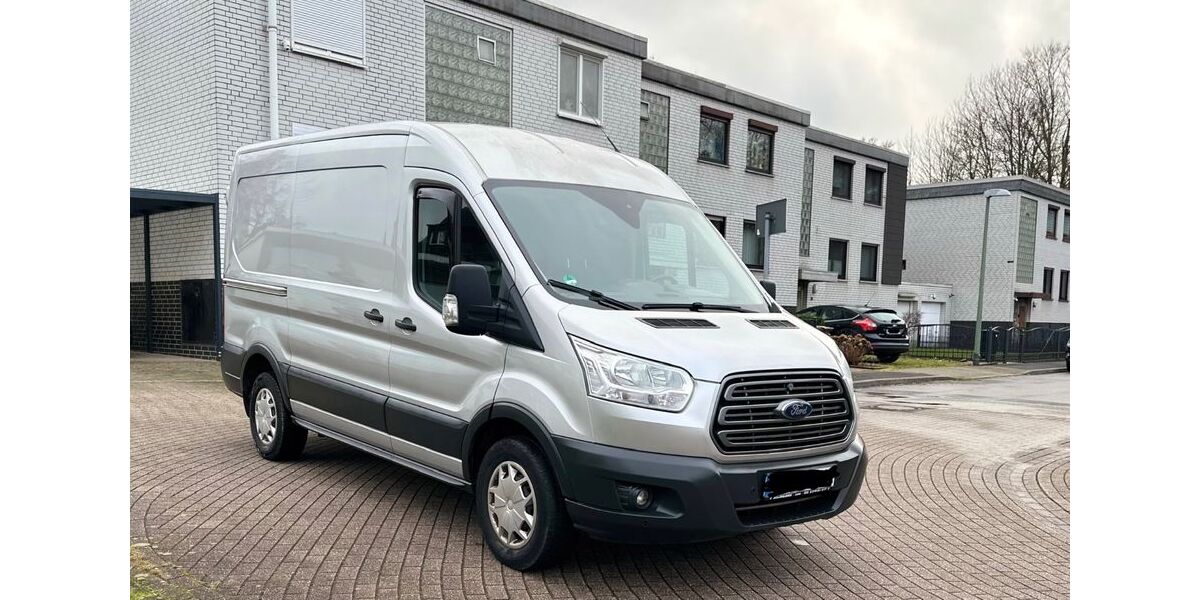 Ford Transit 145.306 km 22.900 &euro; Essen 45326