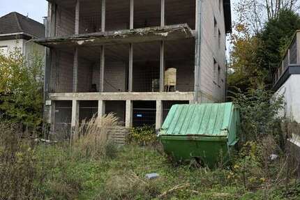 Haus zum Kaufen in Lindlar 212.000 € 399 m² 12 zimmer