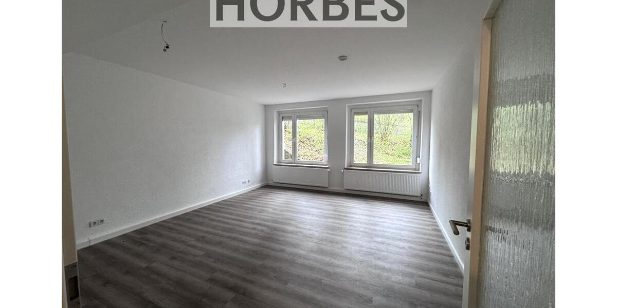 Erdgeschoßwohnung Meerane - 2 Zimmer, 75 m&sup2;, 675&euro; | Angebot:26249454
