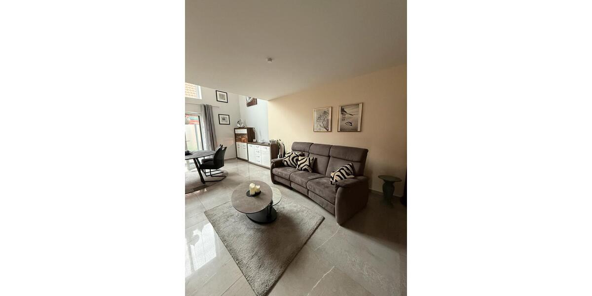 Doppelhaushälfte Norden - 3 Zimmer, 83 m&sup2;, 1.200&euro; | Angebot:26296311