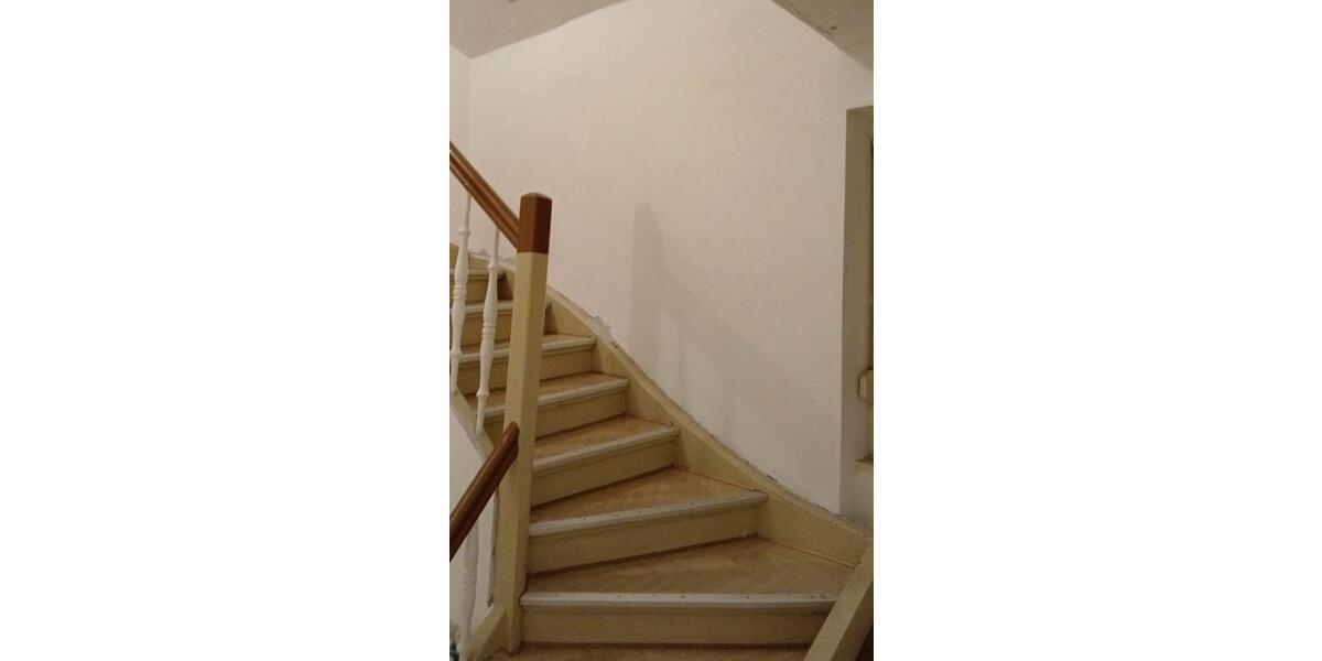Dachgeschoßwohnung Kusel - 3.5 Zimmer, 120 m&sup2;, 850&euro; | Angebot:26403603
