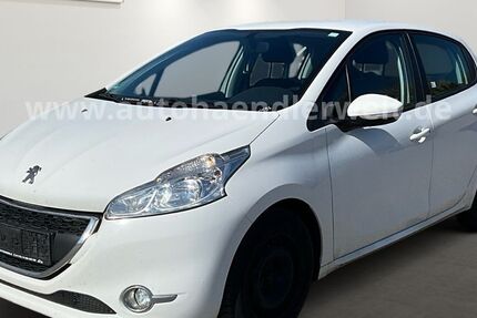 Peugeot 208 147.212 km 4.499 &euro; Brehna 06796
