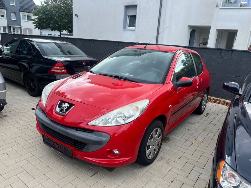 Peugeot 206 85.000 km 1.990 € Neunkirchen 57290