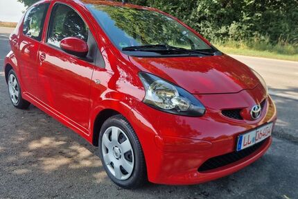 Toyota Aygo (X) 66.000 km 1.999 &euro; GELTENDORF 82269
