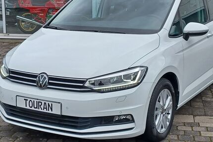 VW Touran 47.500 km 28.590 &euro; Bad Rappenau 74906