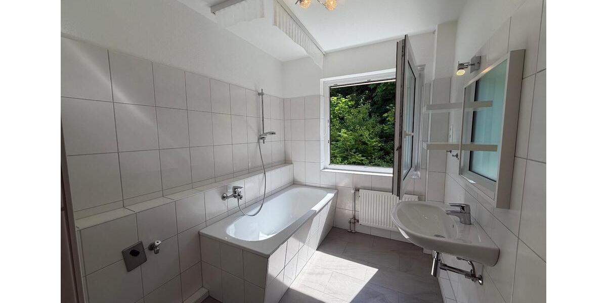 Reihenhaus Bovenden - 4 Zimmer, 130 m&sup2;, 295.000&euro; | Angebot:27121692