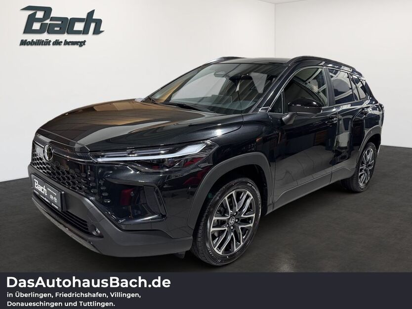 Toyota Corolla Cross 2.000 km 40.840 € Friedrichshafen 88046