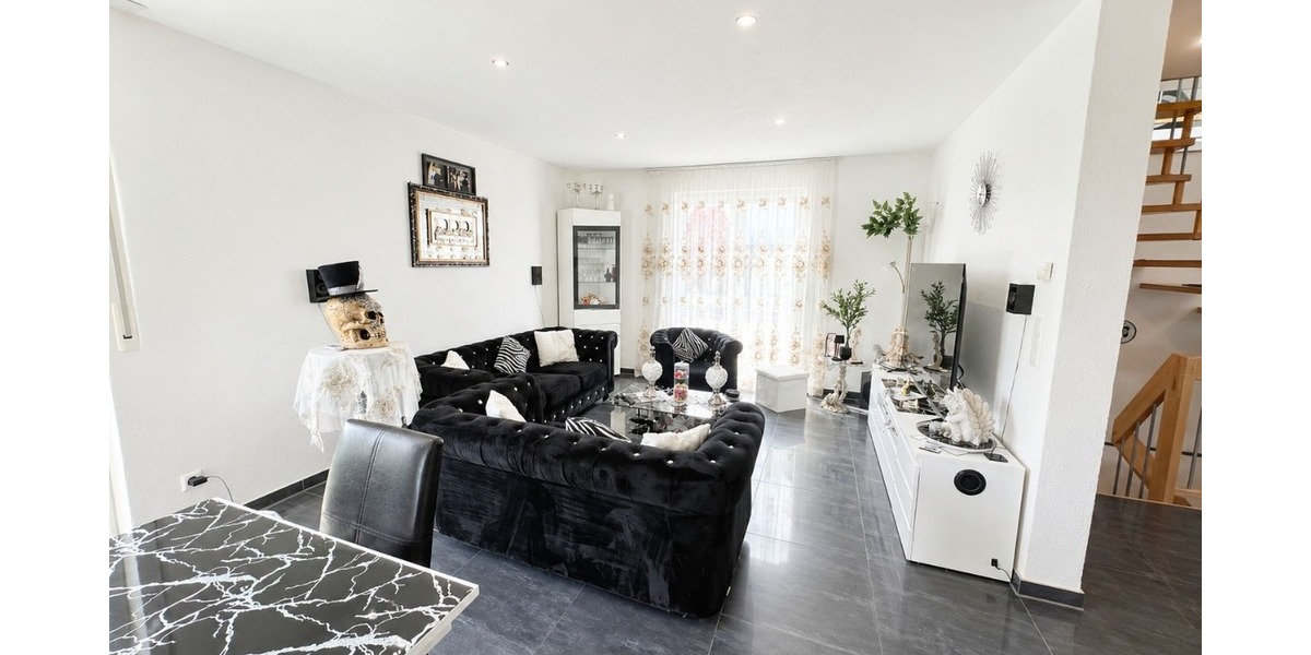 Modernes Einfamilienhaus mit zusätzlichem Wohnkeller & großem Traumgrundstück in Jestetten! - Einfamilienhaus Jestetten | Angebot:26605060