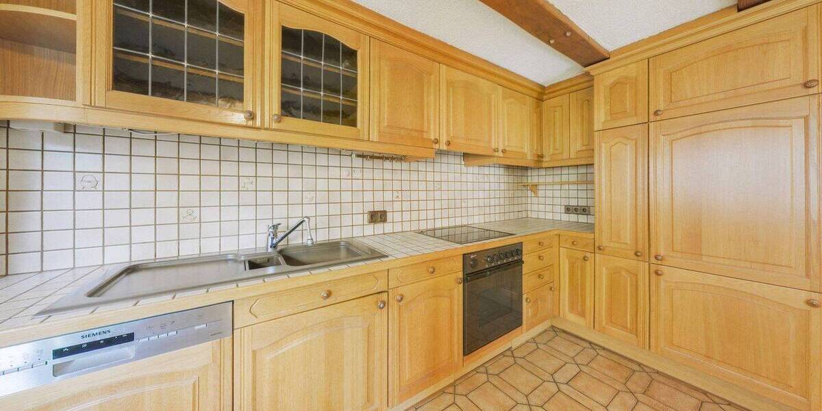 Doppelhaushälfte Singen Bohlingen - 7 Zimmer, 140 m&sup2;, 290.000&euro; | Angebot:26243095