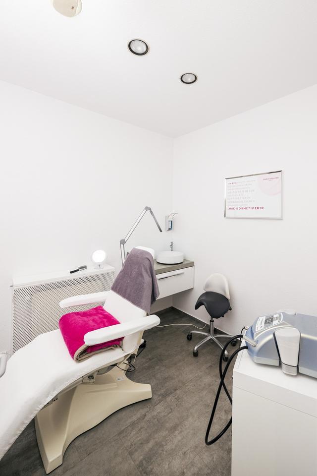 Raum zur Miete - Nägel, Wimpern, Kosmetik, Physio, etc.