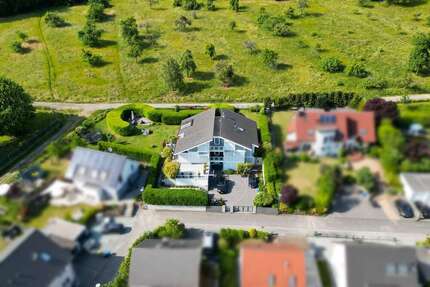 Haus zum Kaufen in Lich 1.485.000 € 339 m² 7.5 zimmer