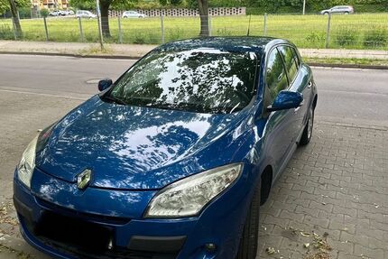 Renault Megane 227.238 km 2.900 &euro; Magdeburg 39112