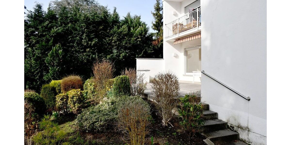 Attraktives großzügiges Zweifamilienhaus im Bauhausstil in Darmstadt-Arheilgen - Zweifamilienhaus Darmstadt-Arheilgen Darmstadt/Vororte | Angebot:25099546