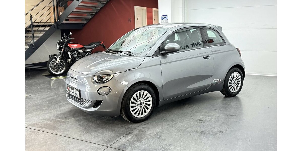 Fiat 500e Action Carplay Android Sitzheizung 25.300 km 12.930 &euro; Lich 35423