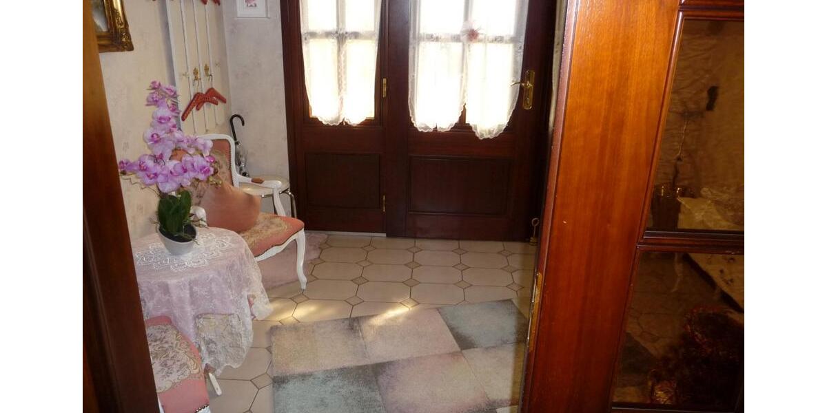 Bungalow Lingenfeld - 5 Zimmer, 220 m&sup2;, 690.000&euro; | Angebot:26356060