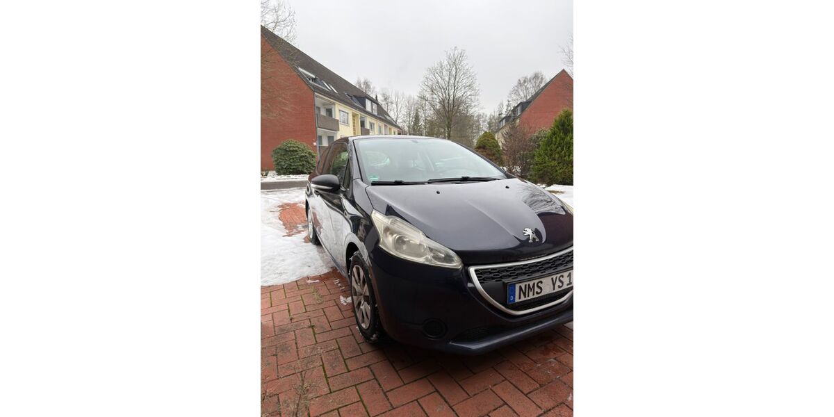 Peugeot 208 179.300 km 2.990 &euro; Neumünster 24534