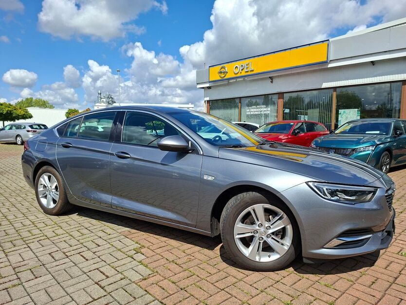 Opel Insignia 86.950 km 13.690 € Hainichen 09661