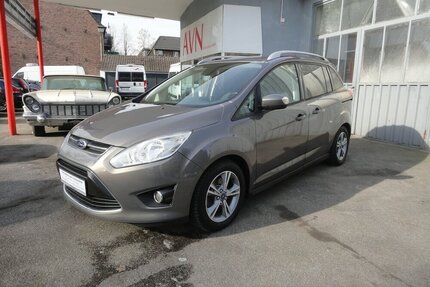 Ford Grand C-Max SYNC Edit. 1,6 110Kw Klima SHZ PDC