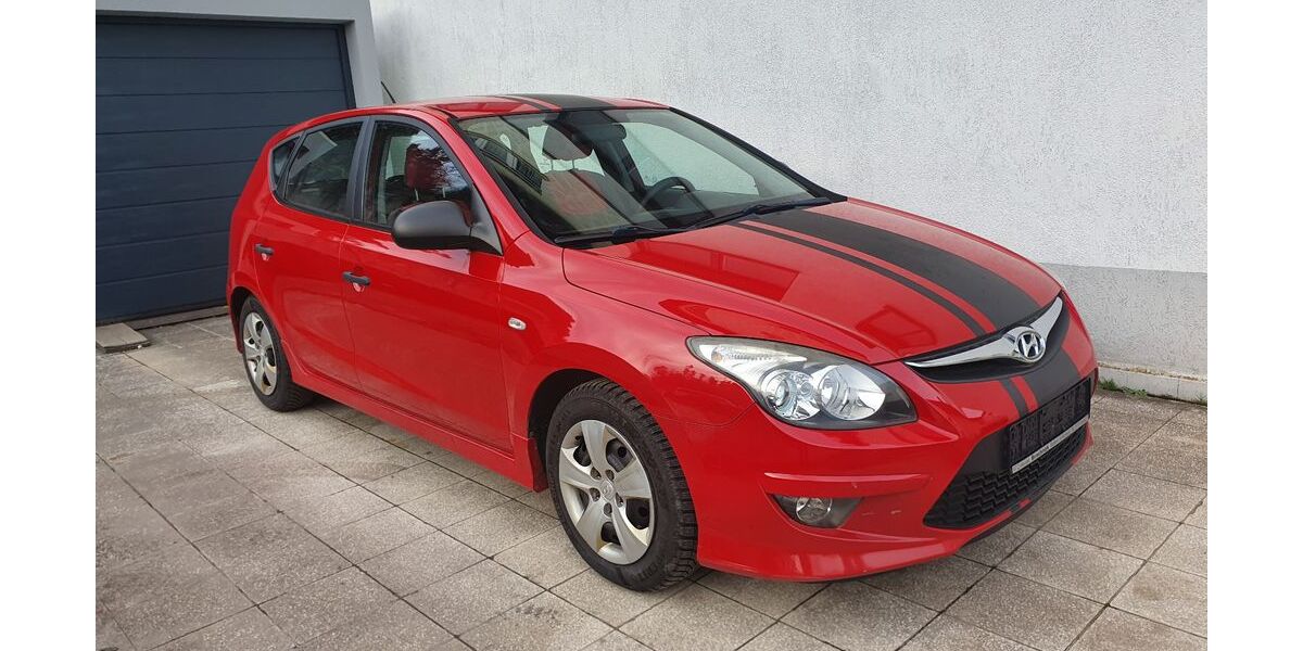 Hyundai i30 98.398 km 4.450 &euro; Zimmern-Stetten 78658
