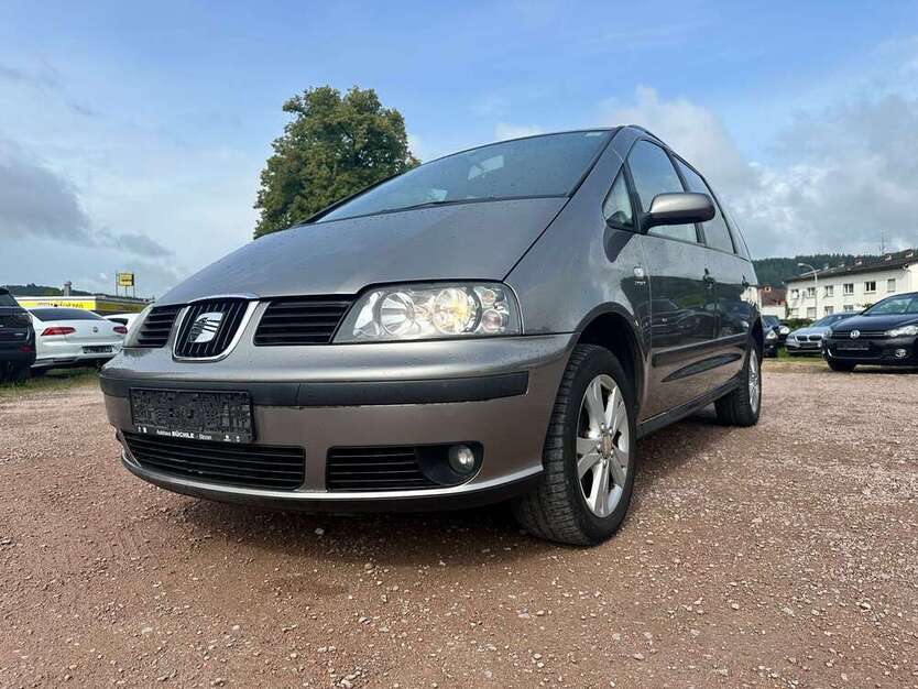 Seat Alhambra 174.000 km 3.950 € Schopfheim 79650