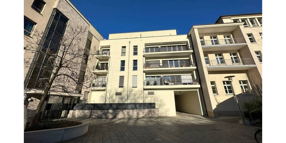 Etagenwohnung Mülheim Mitte - 4 Zimmer, 111 m&sup2;, 1.600&euro; | Angebot:25971060