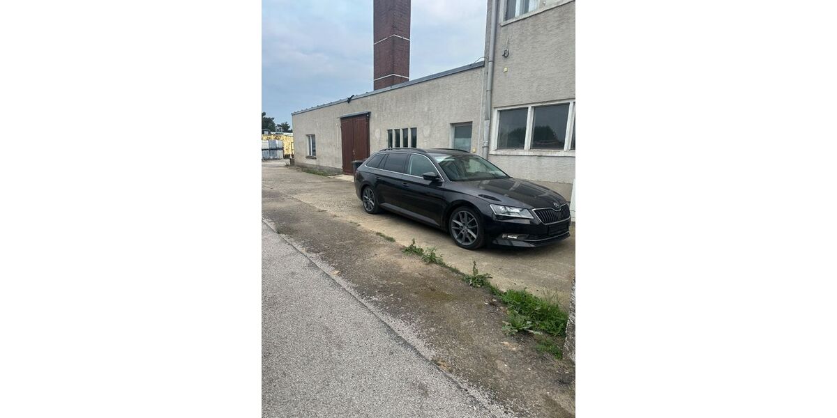 Skoda Superb 194.000 km 14.300 &euro; Torgau 04860