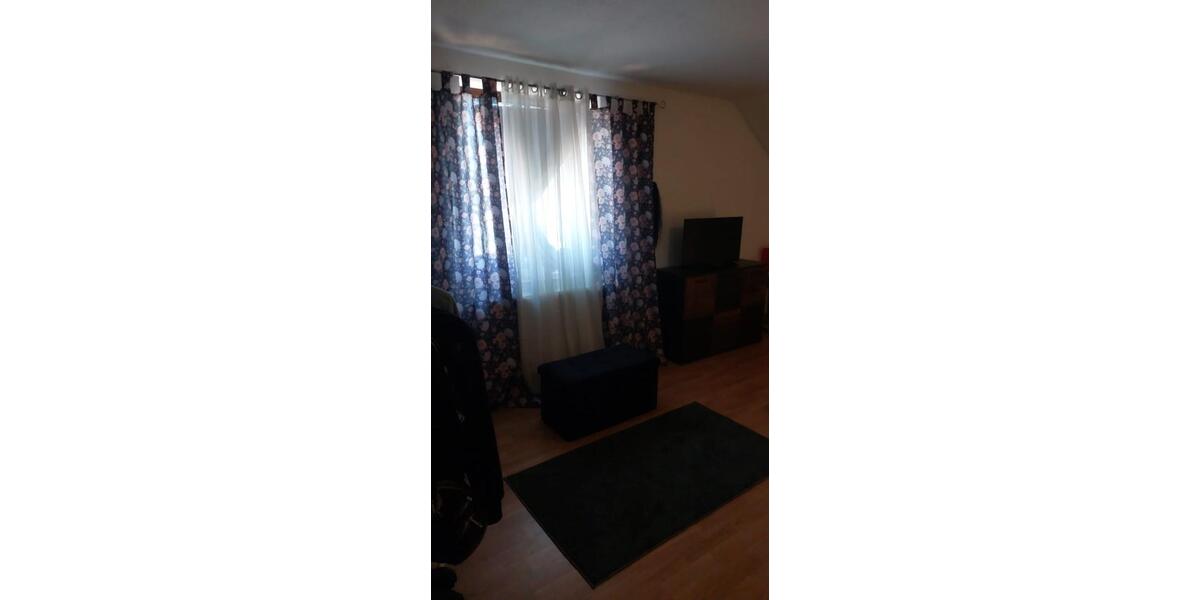 Etagenwohnung Werdau - 3 Zimmer, 70 m&sup2;, 390&euro; | Angebot:26411618