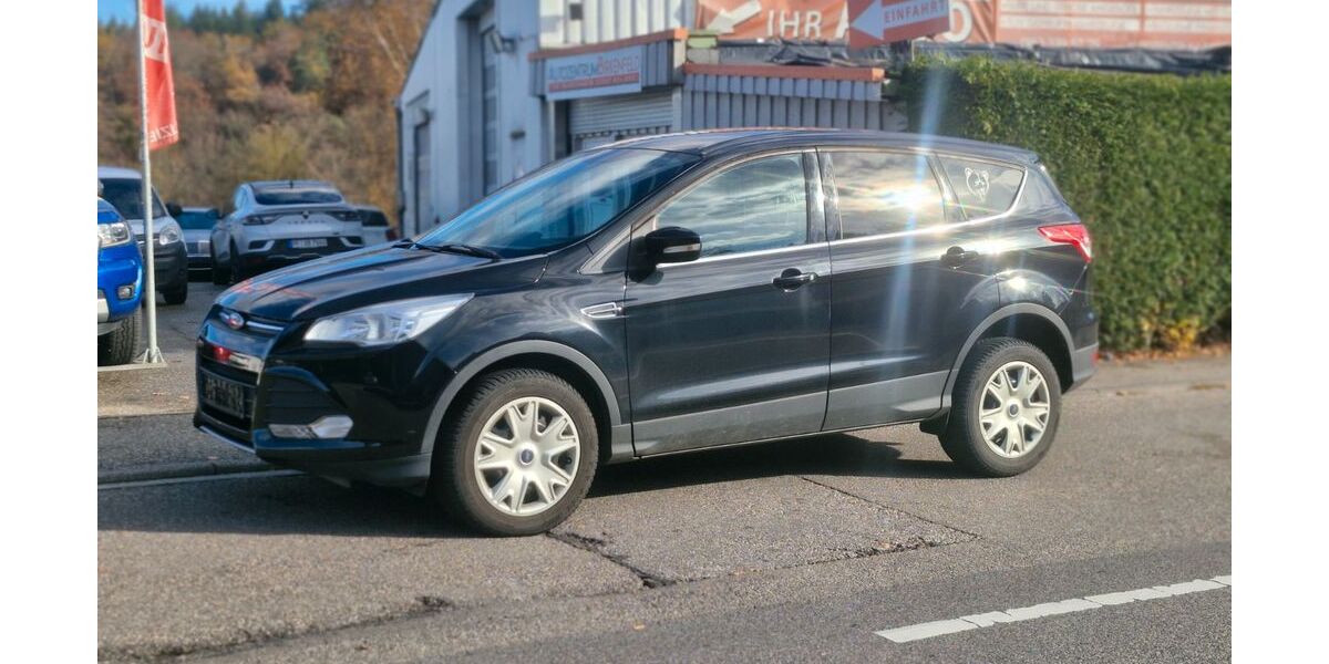 Ford Kuga 21.000 km 10.290 &euro; Birkenfeld bei Pforzheim 75217