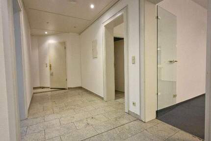 Charmante 3-Zimmer-Wohnung im Hochparterre Ab Dezember 2025 bezugsfrei 3 zimmer