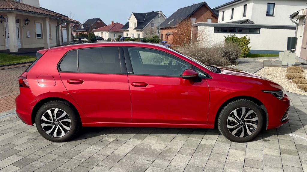 VW Golf 26.000 km 22.700 &euro; Wolfsburg 38442