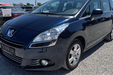 Peugeot 5008 193.000 km 2.490 &euro; München 81829
