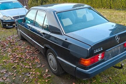 Mercedes-Benz 190 335.000 km 1.650 &euro; Moos 78345