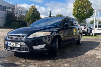 Ford Mondeo 304.566 km 2.700 &euro; Bühl 77815