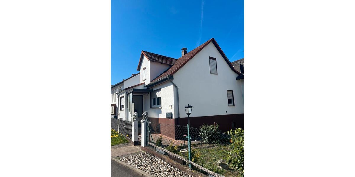 Einfamilienhaus Bad Hersfeld - 4 Zimmer, 100 m&sup2;, 1.250&euro; | Angebot:26129819