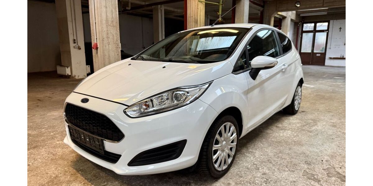 Ford Fiesta 210.000 km 2.990 &euro; Konz Karthaus 54329