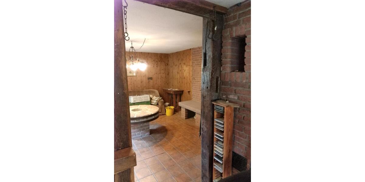 Einfamilienhaus Emmerthal - 8 Zimmer, 140 m&sup2;, 90.000&euro; | Angebot:27085822