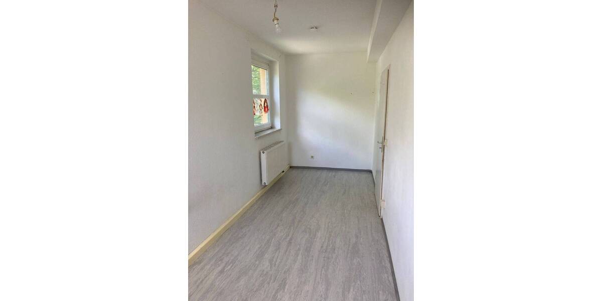 Etagenwohnung Gera Lusan - 3 Zimmer, 61 m&sup2;, 360&euro; | Angebot:26908414