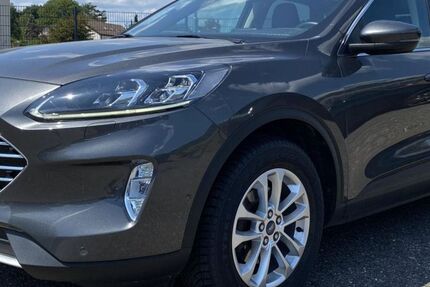 Ford Kuga 70.963 km 23.450 &euro; Allensbach 78476