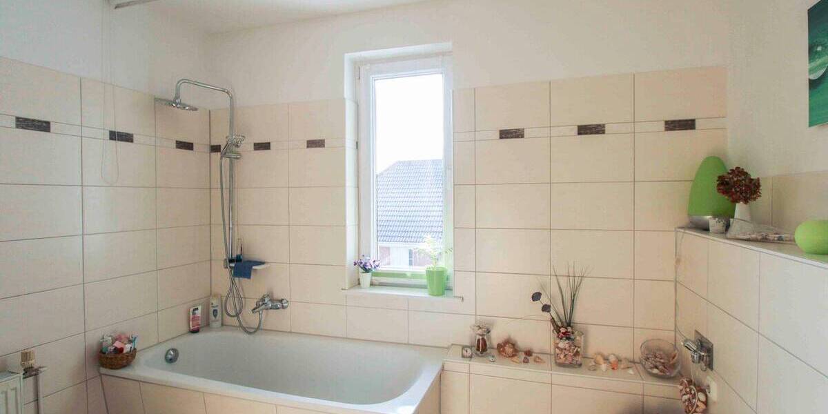 Mehrfamilienhaus, Wohnhaus Bergen auf Rügen Bergen - 7 Zimmer, 385.000&euro; | Angebot:26156378