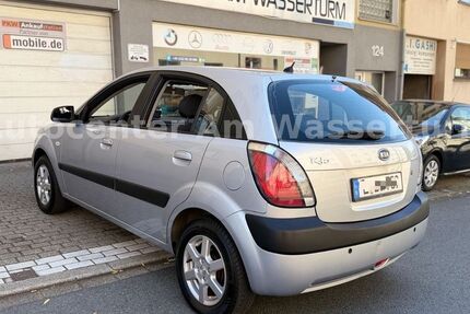 Kia Rio 66.750 km 2.990 &euro; Essen 45139