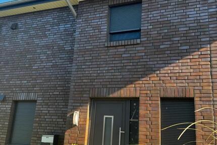 Haus Beckdorf - 4 Zimmer, 119 m&sup2;, 1.699&euro; | Angebot:24497158