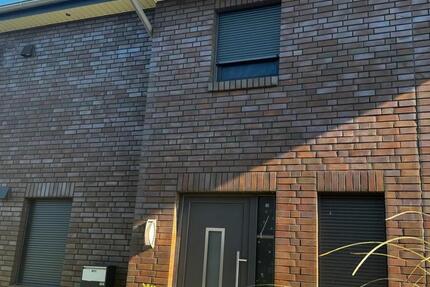 Haus Beckdorf - 4 Zimmer, 129 m&sup2;, 1.699&euro; | Angebot:24497158