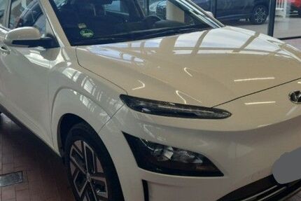 Hyundai KONA 43.811 km 16.900 &euro; Hennef 53773