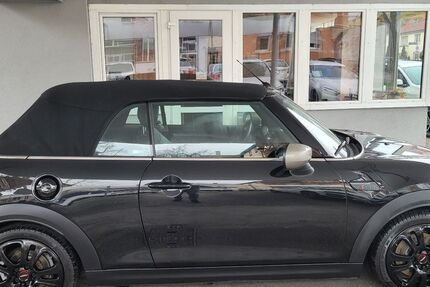 Mini Cooper S Cabrio 40.622 km 27.490 &euro; Stuttgart 70469