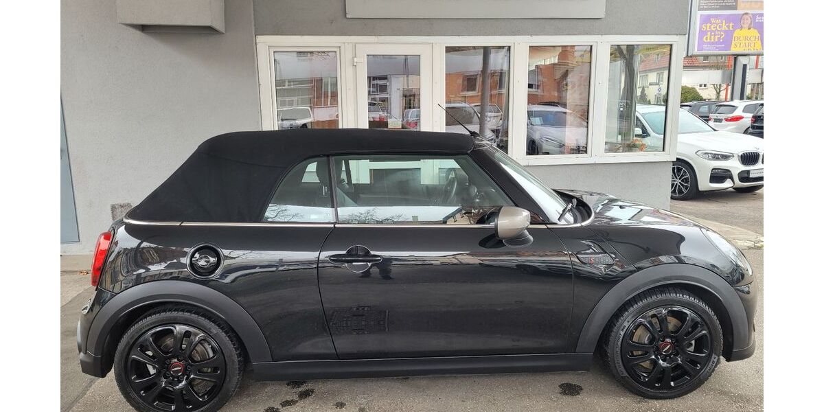 Mini Cooper S Cabrio 40.622 km 27.490 &euro; Stuttgart 70469