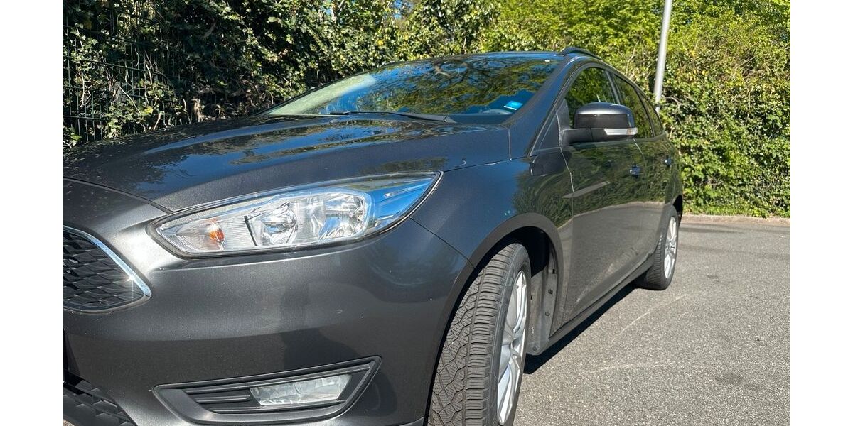 Ford Focus 80.000 km 7.900 &euro; Bremen 28355