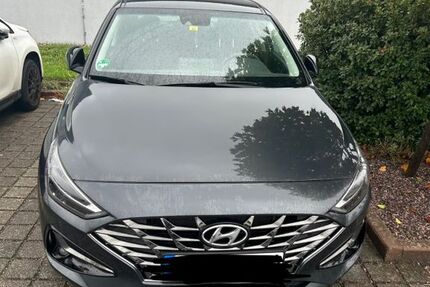 Hyundai i30 47.500 km 19.990 &euro; Rhodt 76835