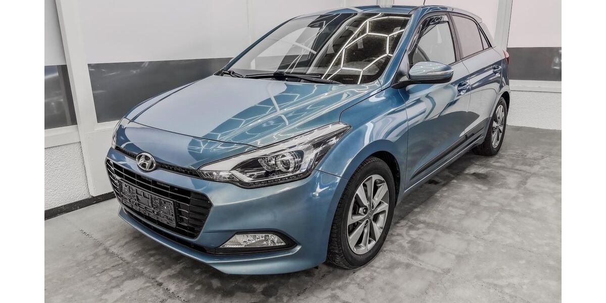 Hyundai i20 91.888 km 10.990 &euro; Bardowick bei Lüneburg 21357