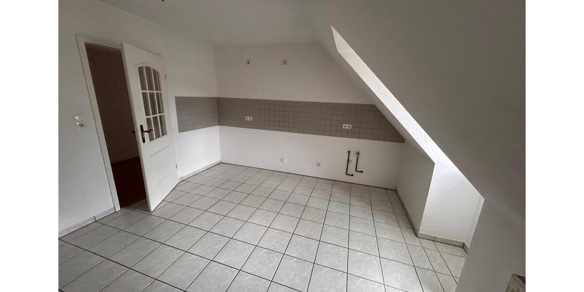 Dachgeschoßwohnung Auerbach/Vogtland Vogtland - 3 Zimmer, 75 m&sup2;, 415&euro; | Angebot:26534421