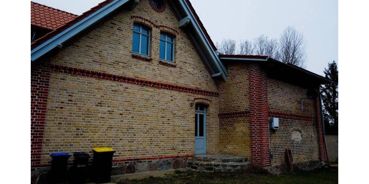 Einfamilienhaus Behren-Lübchin Alt Quitzenow - 8 Zimmer, 275 m&sup2;, 980.000&euro; | Angebot:26583130